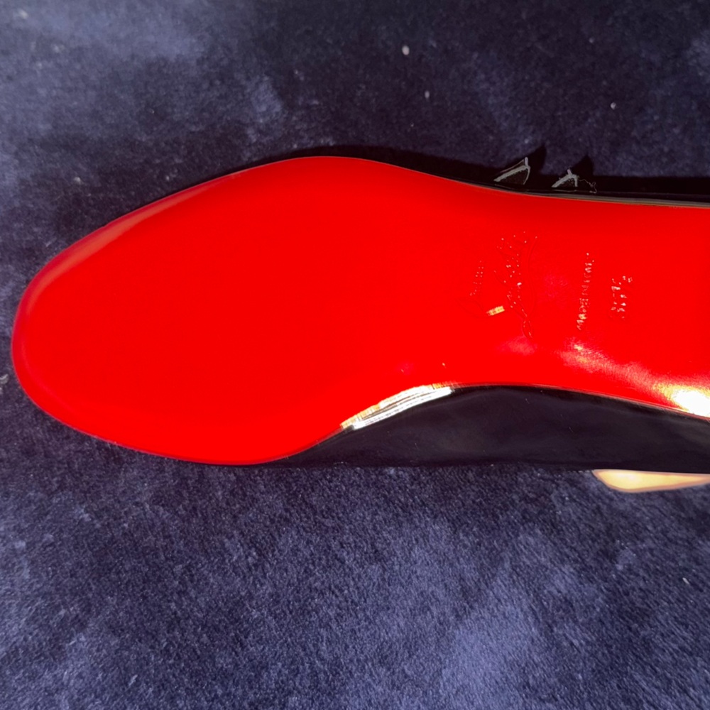 💰⬇️ CHRISTIAN LOUBOUTIN
Sweet Jane Patent Pump 
Women’s 6.5 US / 36.5 EU - Picture 13 of 13